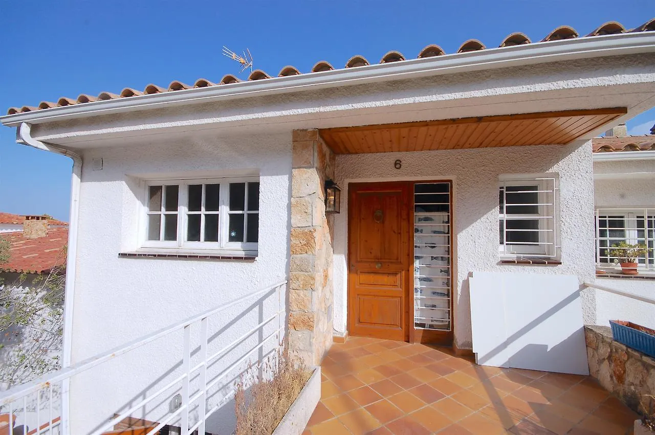 Lets Holidays Sailor House With Sea Views Tossa de Mar Dom wakacyjny